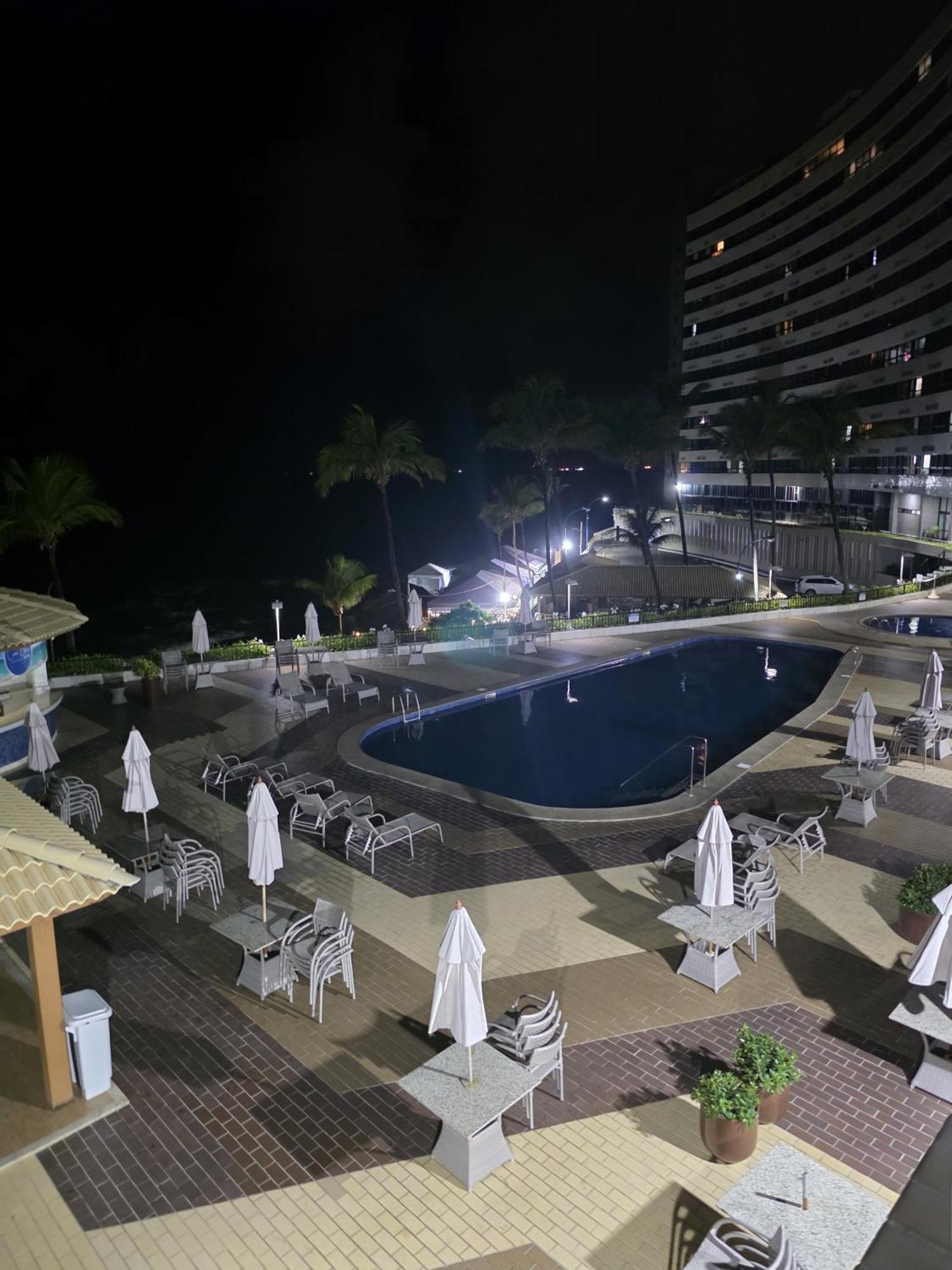 Apartamento no Ondina Apart Hotel Salvador Esterno foto
