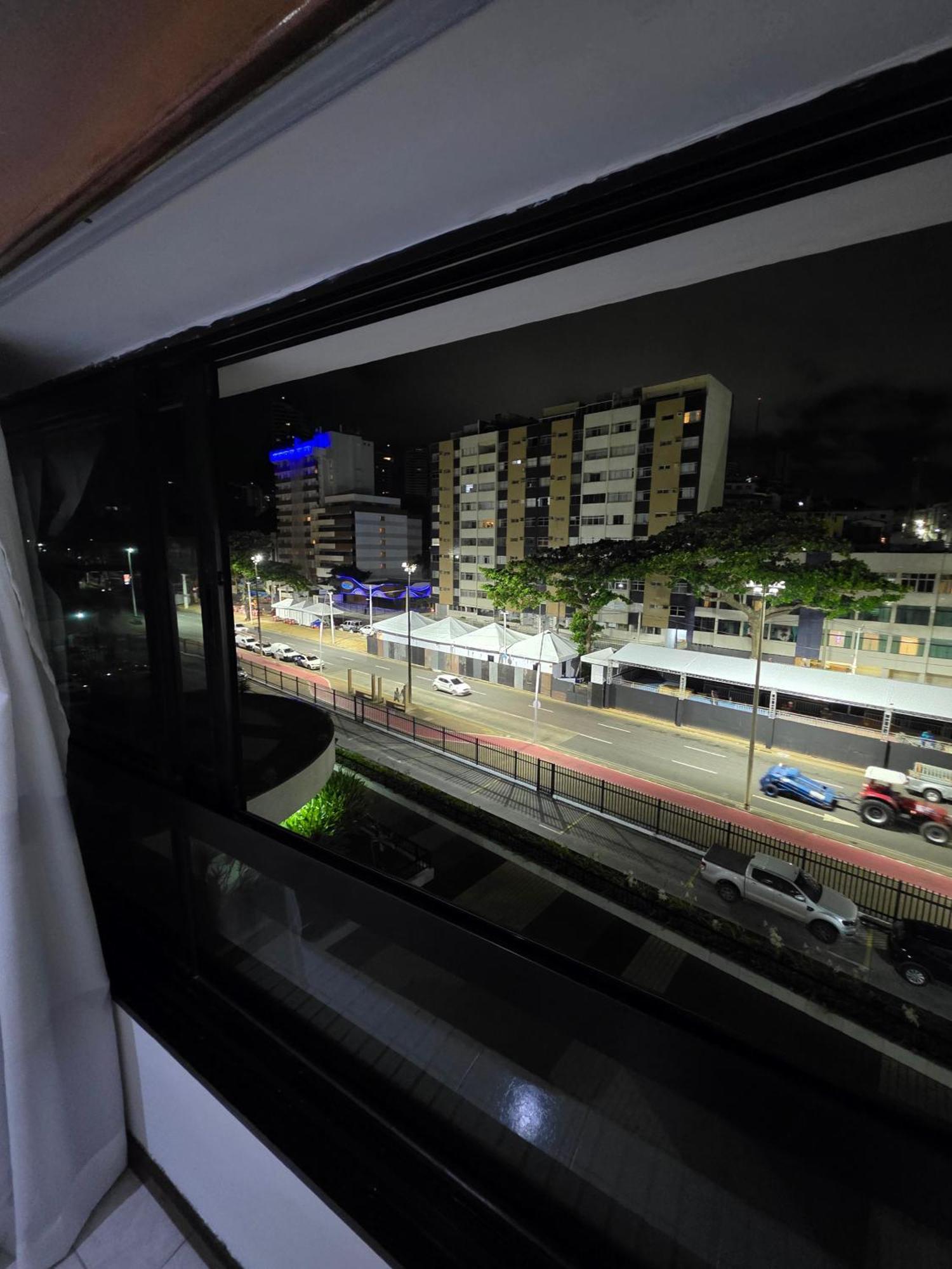 Apartamento no Ondina Apart Hotel Salvador Esterno foto
